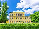 Palác Žofín na Slovanském ostrově v Praze