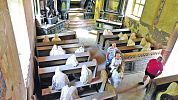Zapadlý kostel v Lukové se stal mekkou turistů