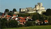 Největší hradní zřícenina v Čechách nabízí dva prohlídkové okruhy i výtvarnou galerii