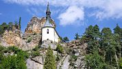 Největší skalní hrad Vranov uchvátí romantickými pomníky a krásnými výhledy