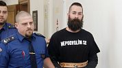 Hrubý jsem nebyl, možná jsem zařval vy dobytku, hájil se dezinformátor Tušl u soudu