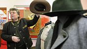 Muzeum rekordů vystavuje uniformy z jedinečné sbírky stejnokrojů