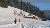 Ve Velkých Karlovicích se dá lyžovat, ale už i vyrazit na běžky