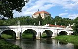 Barokní most v Náměšti nad Oslavou -  jeden z nejstarších mostů na Moravě