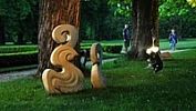 Zámecký park v Hořovicích na tři měsíce ozdobilo dvacet soch