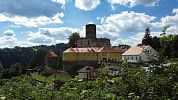 Sídlo Záviše z Falkenštejna, hrad Svojanov, postihla „epidemie“ zaživa zazděných