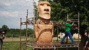 První tajemná socha Moai se objevila na Moravě