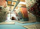 Boulder Bar v Praze Holešovicích - lezení pro dospělé i děti