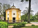 Kaple sv. Jana Nepomuckého v Běstvině na půdorysu šesticípé hvězdy