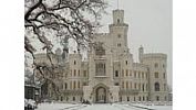 Zimní měsíce na zámku Hluboká umí vytvořit vysloveně pohádkovou náladu
